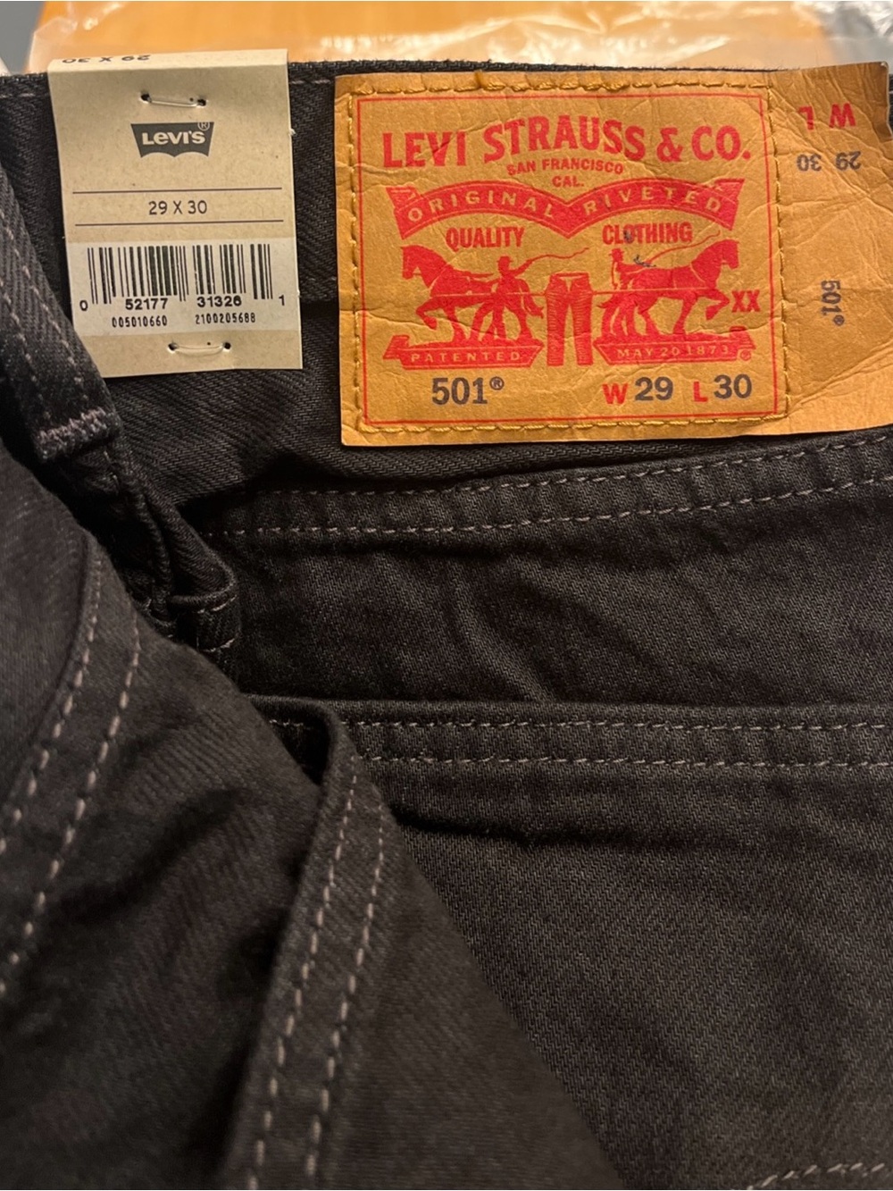 NWT Levi's Classic 501 Straight Leg Denim Jeans ~ Black